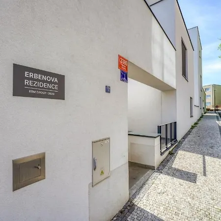 Carme With Parking Πράγα